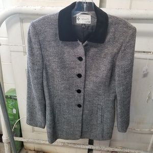 Vintage Kasper Size 6 Black Tweed Jacket for Dillard's…